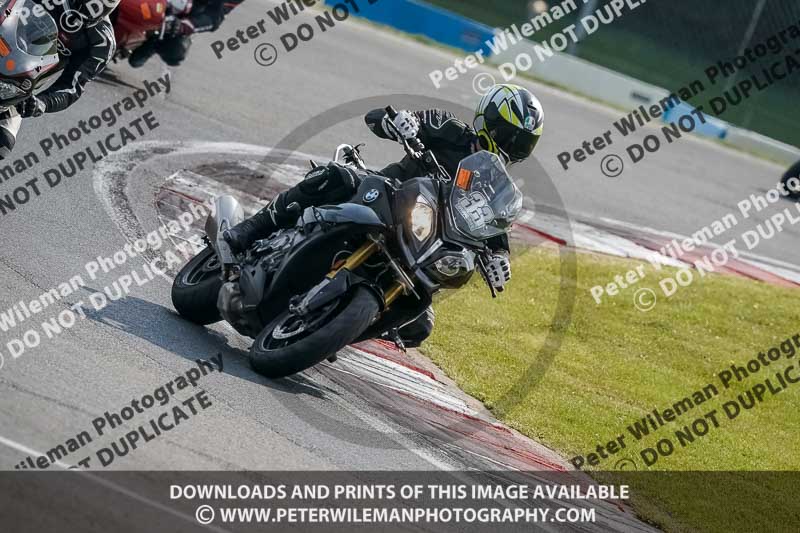 donington no limits trackday;donington park photographs;donington trackday photographs;no limits trackdays;peter wileman photography;trackday digital images;trackday photos